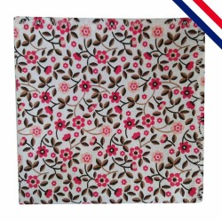 Pochette de costume liberty à fleurs rose framboise et feuillages moka sur fond blanc - Volnay